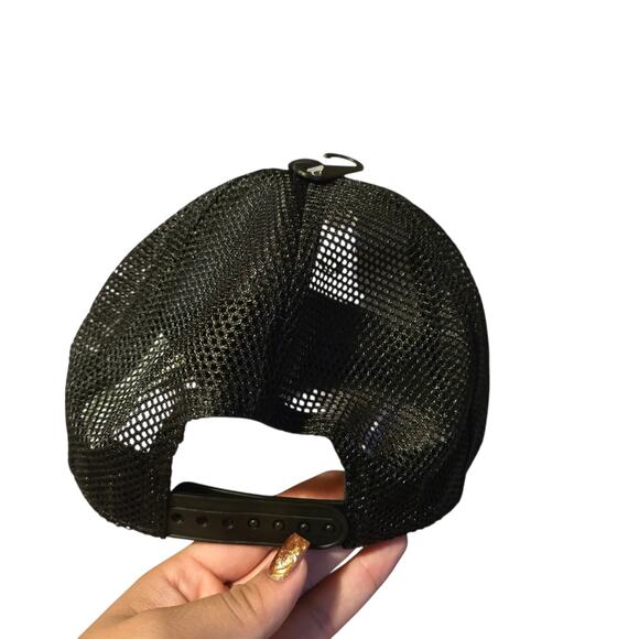 Alo Yoga District Trucker Hat in Black NEW - Picture 2 of 6